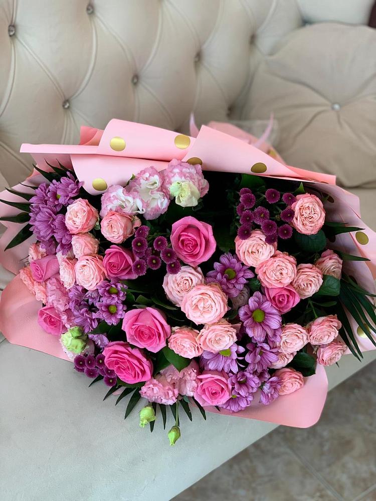 Букет цветов из: Хризантемы, Розы и Лизиантусы в Мечётинской