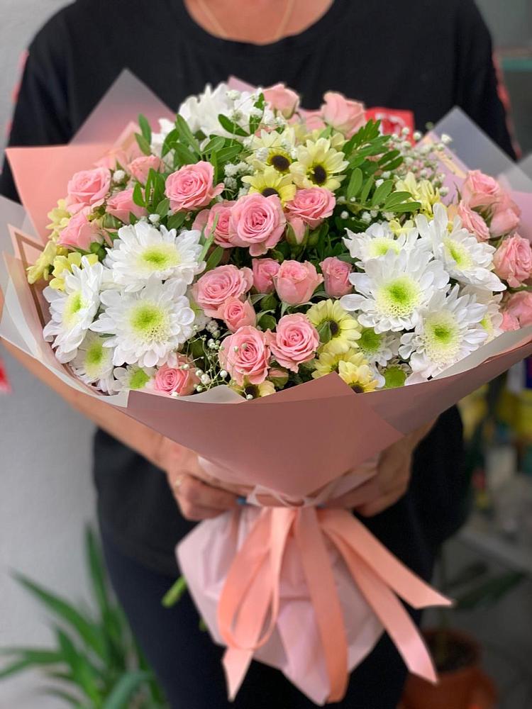 Букет цветов из: Розы и Хризантемы в Мечётинской