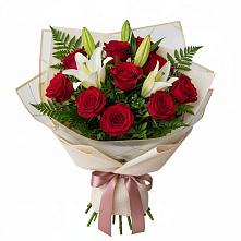 Букет цветов из:  Лилии и Розы в Мечётинской