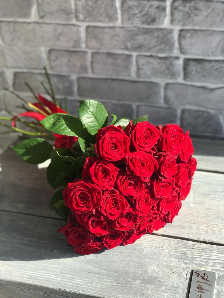 Букет Красные розы Фридом в Мечётинской