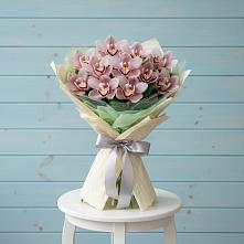 Букет цветов из:  Орхидеи и Розы в Мечётинской
