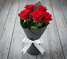 Букет 5 Красных роз Эдлесс Лав #REPLACE_PRED# Мечётинской