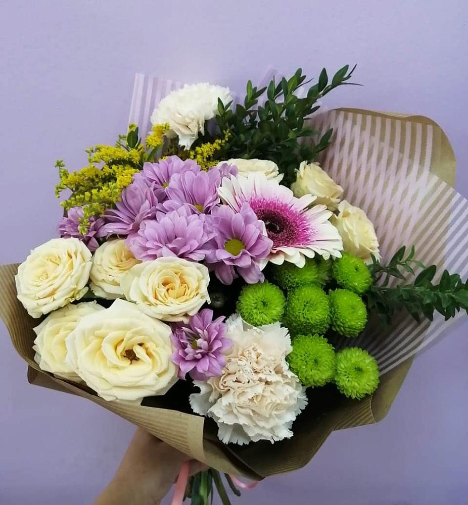 Букет цветов из: Хризантемы, Розы, Гвоздики и Герберы в Мечётинской