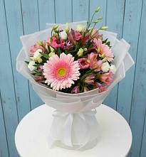 Букет цветов из:  Герберы, Альстромерии и Лизиантусы #REPLACE_PRED# Мечётинской