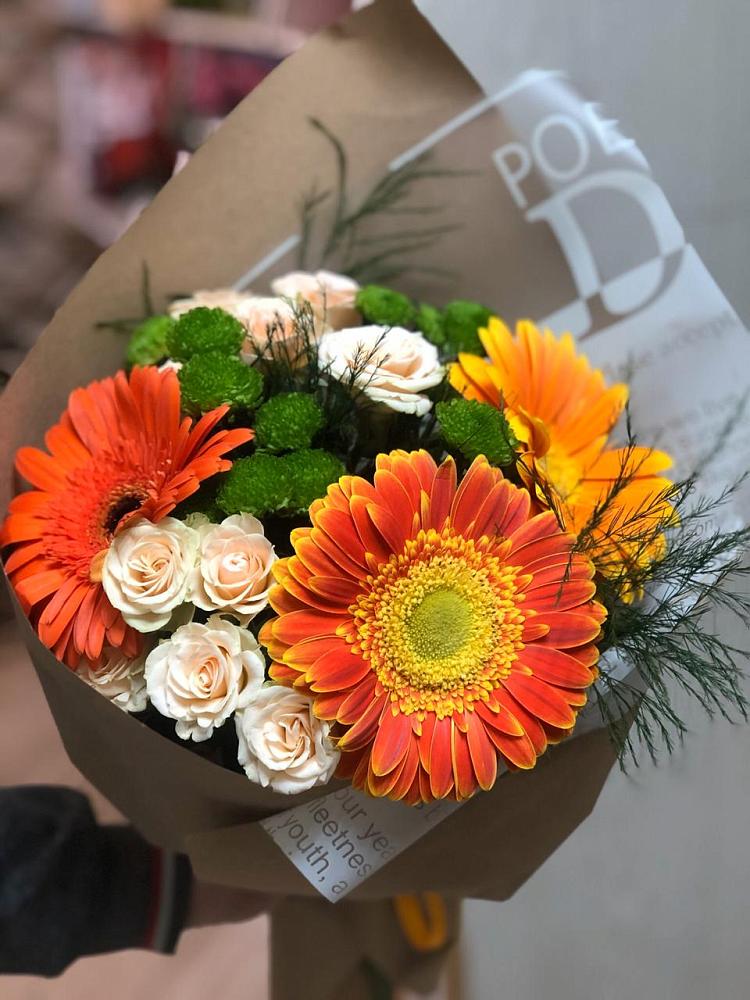 Букет цветов из: Герберы, Хризантемы и Розы в Мечётинской